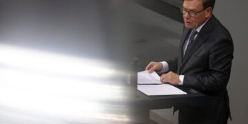 Minister Vandeful annuleert China-reis vanwege onvoorziene omstandigheden