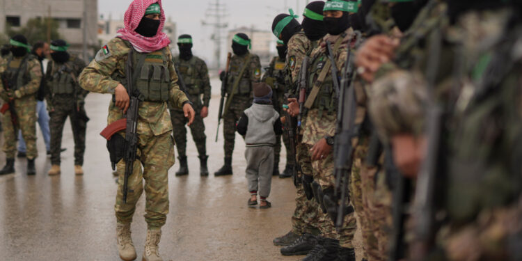 Hamas verdeeld over ontwapening: bedreiging voor vrede.