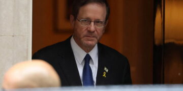 Hertsog: Trump verdient Nobelprijs voor Vrede