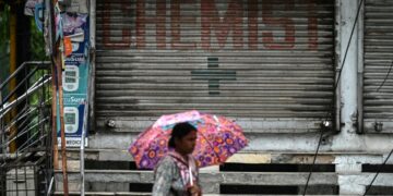 Arrestatie eigenaar hoestpreparaat na dood 17 kinderen