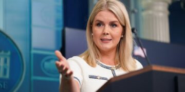 Perssecretaris verdedigt keuze Boedapest voor ontmoeting Trump en Poetin