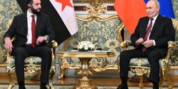 Poetin en Al Saraa bespreken lot Russische bases in Syrië