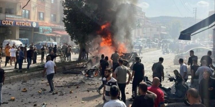 Israëlische aanvallen doden twee Hezbollah leiders in Libanon