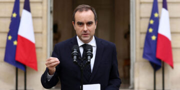 Frankrijk’s nieuwe premier na 27 dagen: Lecorne’s ontslag.