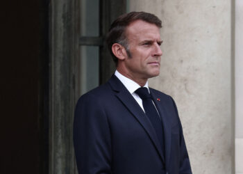 Macron belooft gerechtigheid na diefstal juwelen Louvre