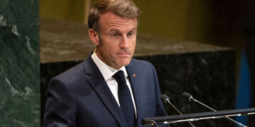 De toekomst van Macron na het ontslag van Lecorn