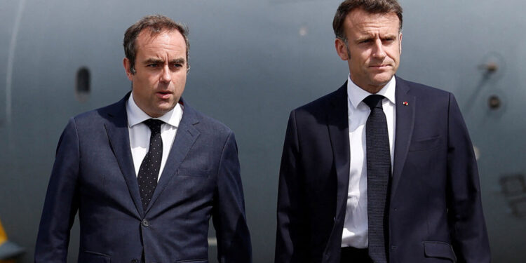 Voorwaarden Macron voor premierschap: dolfijnen ‘knippen’ voor Elise
