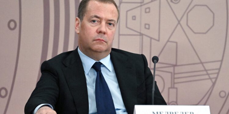 Franse regering in crisis: 14 uur zonder president