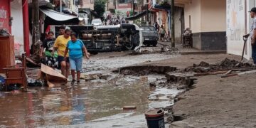 Dodental stijgt na overstromingen en aardverschuivingen in Mexico