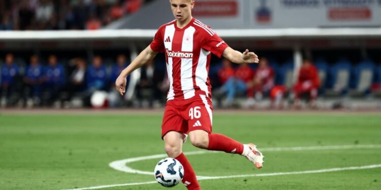 Olympiakos weigert bod van €40 miljoen van Brighton voor Mouzakitis