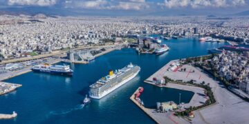 Piraeus navigeert naar professionele toekomst