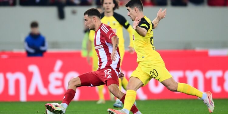 Voetbalduels van vandaag: Olympiakos-AEK, Panathinaikos-Asteras en Real-Barcelona