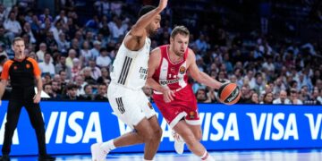 Olympiakos neemt het op tegen Dubai BC met belangrijke afwezigen.