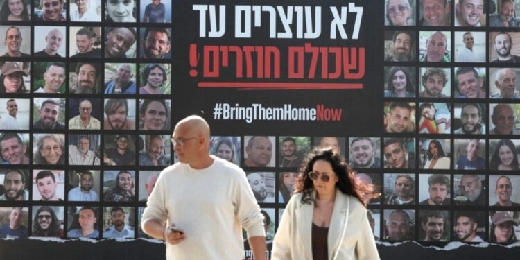 Hamas laat gijzelaars vrij voor Vredestop in Sharm El Sheikh
