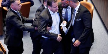 Verbannen Knesset-lid bespotte Trump – uit de politiek gezet