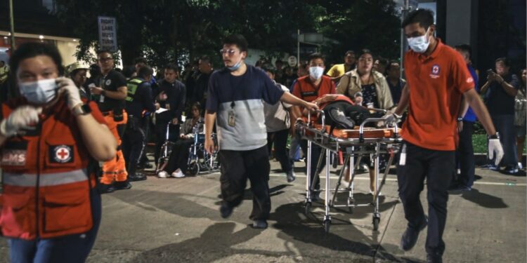 Dodelijke aardbeving in Filippijnen: 72 doden, 294 gewonden