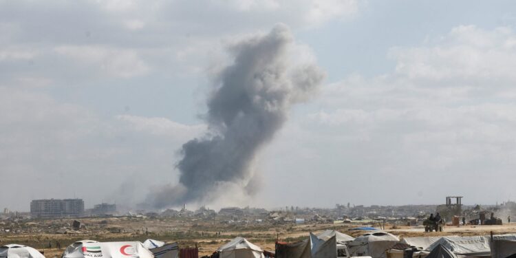 Hamas eist vertrek Israël uit Gaza en dreigt met oorlog.