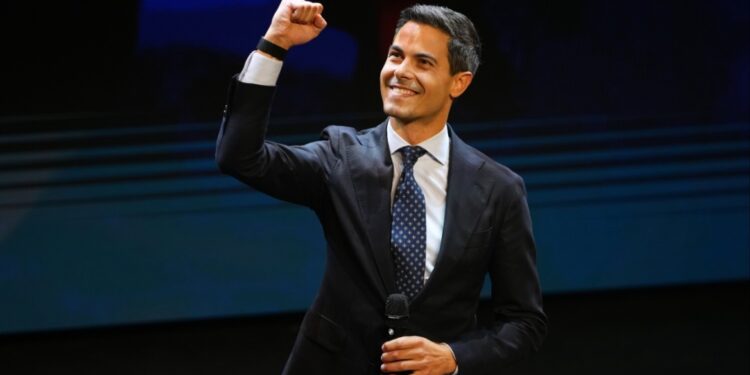 D66 uitgenodigd om regering te vormen na verkiezingen in Nederland.