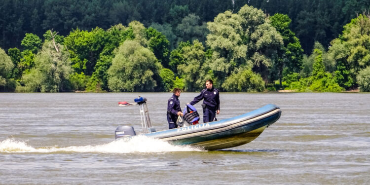 Eén dode en drie vermisten bij Donau langs Servisch-Kroatische grens