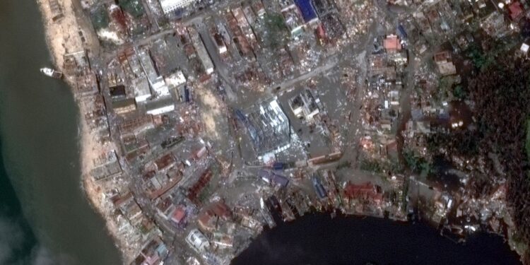 Verwoesting door orkaan Melissa: voor en na beelden van Jamaica