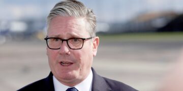 Extra politiebescherming voor UK synagogen na Manchester aanslag, bevestigt premier.