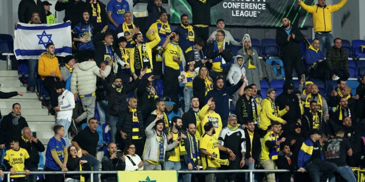 Overheid biedt extra hulp om verbod Maccabi Tel Aviv fans bij Villa-wedstrijd terug te draaien