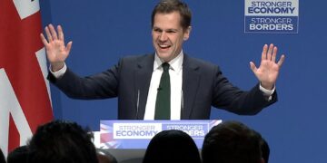 Jaunty Jenrick: Een Leiders Toespraak in Vermomming