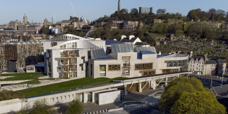 Minderheid Schotten vertrouwt Schotse overheid, blijkt uit rapport