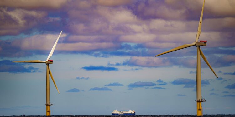 Cash incentives for oil and gas workers to retrain for clean energy workforce.