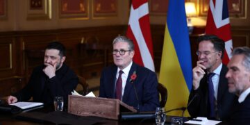 Toename langeafstandswapens voor Oekraïne: Starmer tegen Zelensky