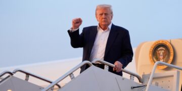 Trump en Xi Jinping bespreken wereldeconomie tijdens Azië-tournee