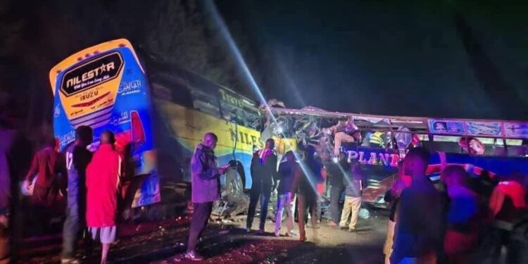 46 doden bij frontale busbotsing in Oeganda.