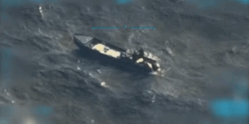 Amerikaanse troepen vallen drugsboot aan voor Venezolaanse kust: zes doden.