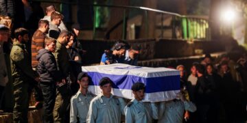 Hamas geeft geïdentificeerde gijzelaarslichamen terug en zet inspanningen voort