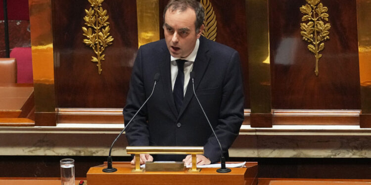 Pensioenhervormingen bevriezen tot presidentsverkiezingen