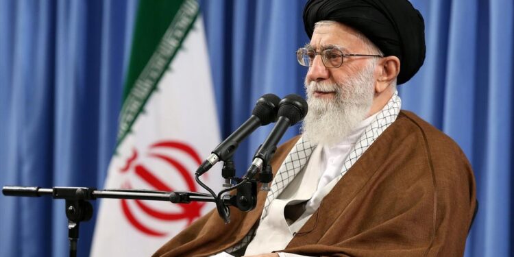 Khamenei: Trump-regering verdient geen samenwerking met Iran