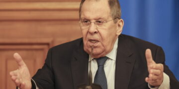 Lavrov: Amerikaans 28-puntenplan ontvangen via niet-officiële kanalen