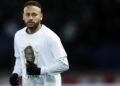 Neymar verwerft handelsmerk ‘Pelé’: voetbal legende’s erfenis overgedragen.