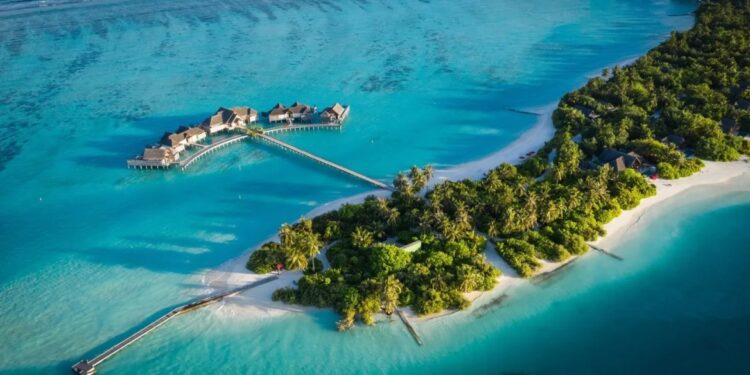 Malediven verbiedt roken voor mensen geboren na 2007