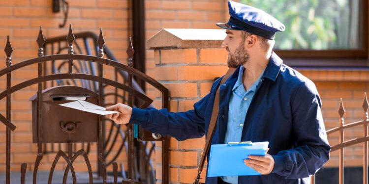 De kranten liggen onbezorgd op straat in Noorwegen