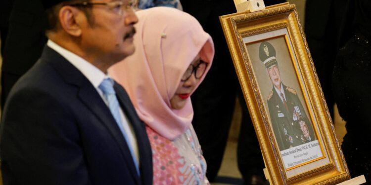 Reacties op omstreden dictator tot ‘nationale held’ uitgeroepen in Indonesië