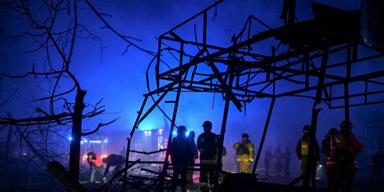 Russische aanval in Zaporizja eist vijf levens en verwondt acht mensen