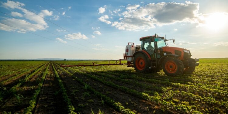 EU versoepelt regelgeving en verhoogt betalingen voor boeren