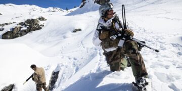 Frankrijk herintroduceert dienstplicht na 30 jaar: Europa’s militarisering groeit