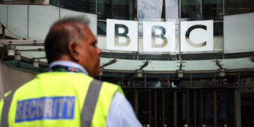 Verdediging van de journalistiek tegen dreiging van Trump: BBC-directeur spreekt