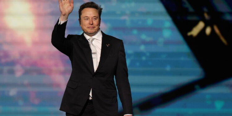 Elon Musk: stem op Cuomo, niet op ‘Moomduni’ in New York