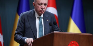 Erdogan roept Moskou en Kiev op voor onderhandelingen in Istanbul