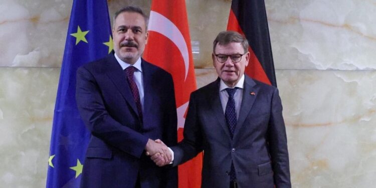 Turkije opnemen in EU SAFE-programma: Duitse minister van Buitenlandse Zaken