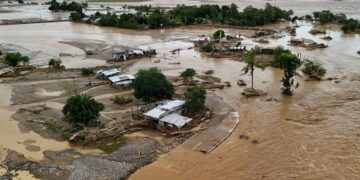 Supertyfoon Fung-wong eist minstens vier levens en 1,4 miljoen ontheemden