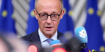 Mertz garandeert bescherming tegen deportatie bij vervolging.